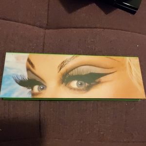 KVD Divine eyeshadow palette
